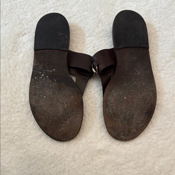 Gucci Brown Leather Sandals with Silver Accents - Picture 2 of 3